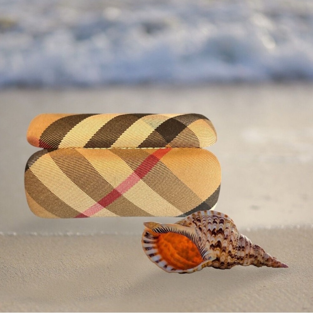 Plaid Patterned Sunglasses Case